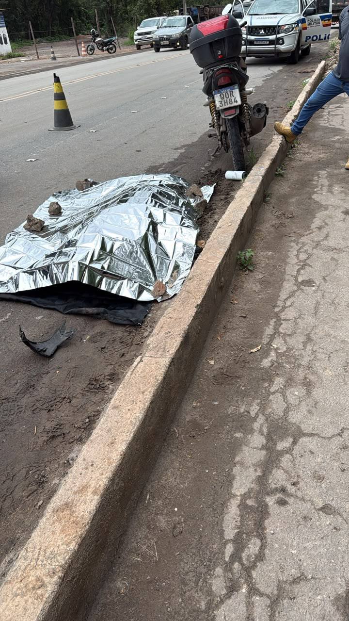 Timoueo Mulher morre em acidente grave entre motocicleta e caminhão no distrito ...